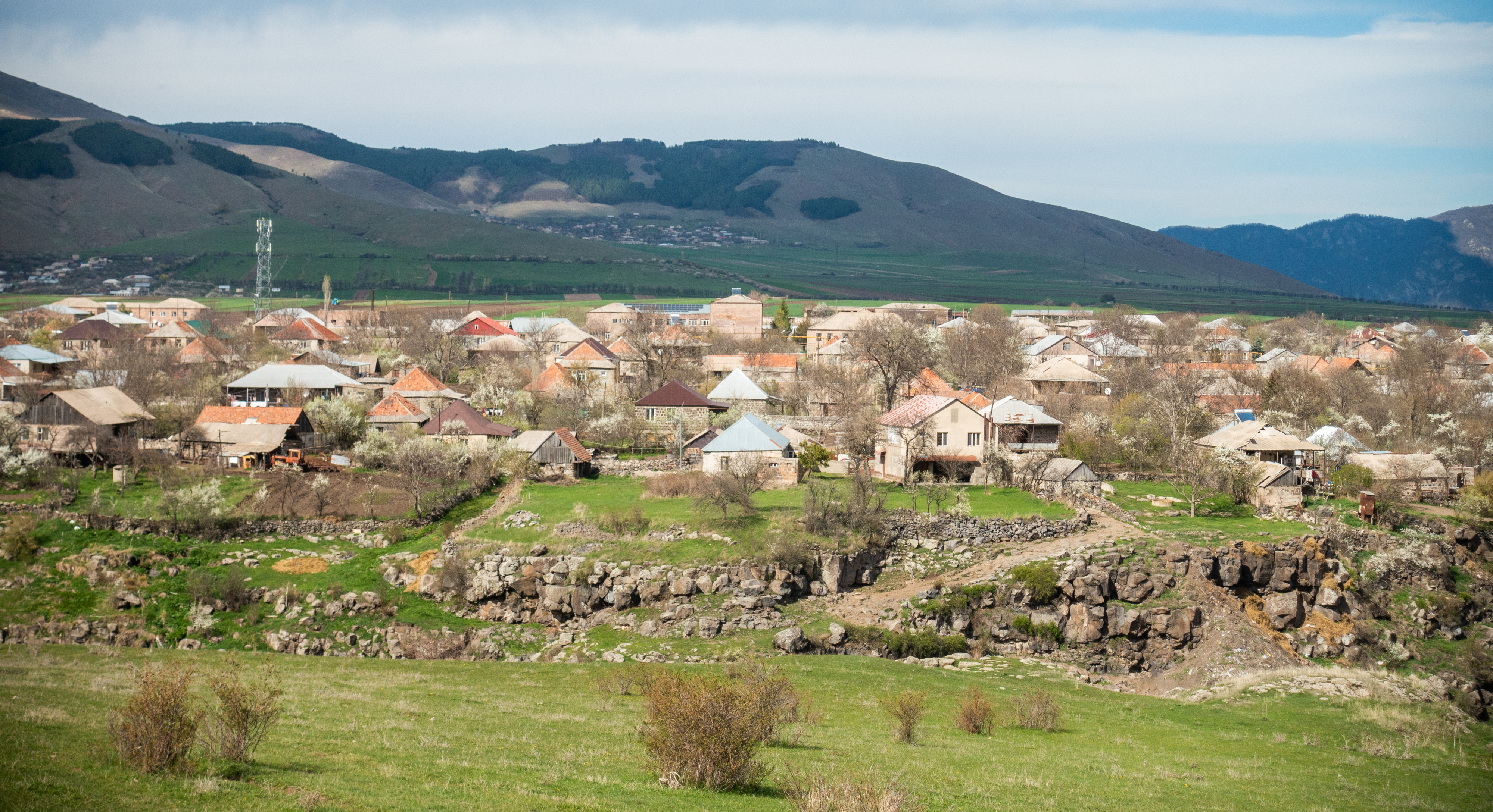 Living with a rural family in a small village in Armenia 🇦🇲 